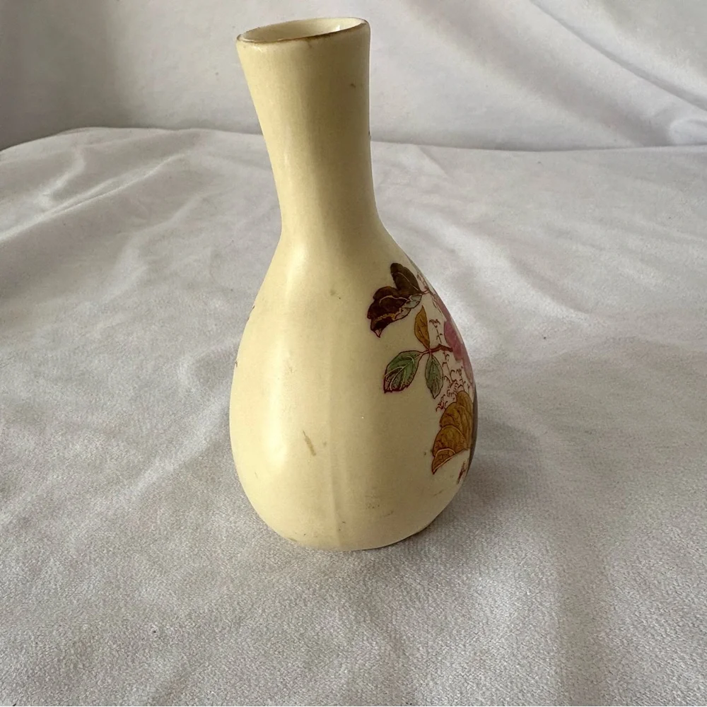 Vintage ceramic handmade painted floral vase gilded gold home decor cream